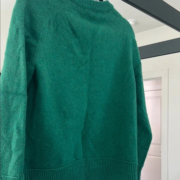Banana Republic Green Men's Sweater - Picture 4 of 4